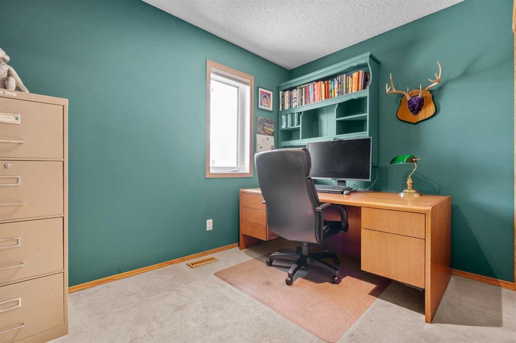 17 Glenbrook Villas Sw, Calgary, AB