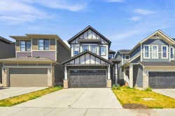 26 Homestead Circle NECalgary, AB T3J 5R6