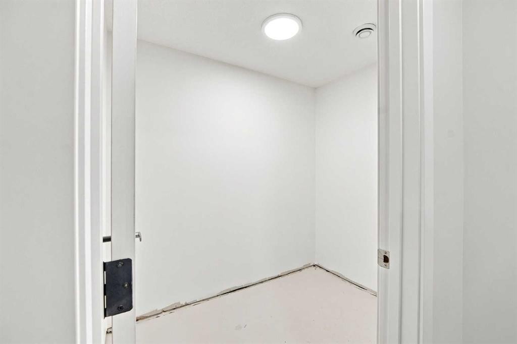 26 Homestead Circle Ne, Calgary, AB - Indoor Photo Showing Other Room