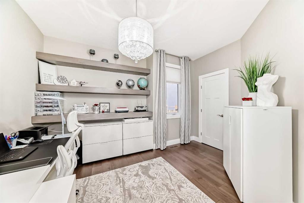 120 Kinniburgh Circle, Chestermere, AB - Indoor
