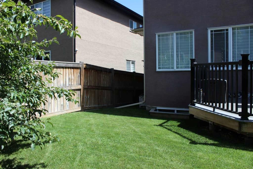 120 Kinniburgh Circle, Chestermere, AB - Outdoor With Exterior