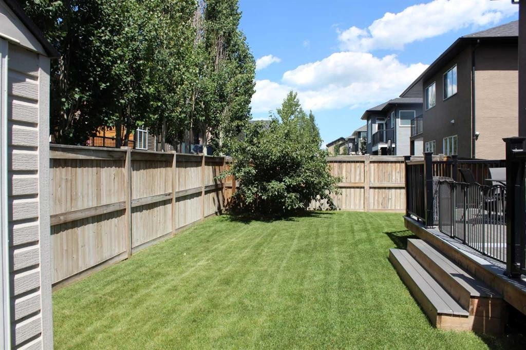 120 Kinniburgh Circle, Chestermere, AB - Outdoor