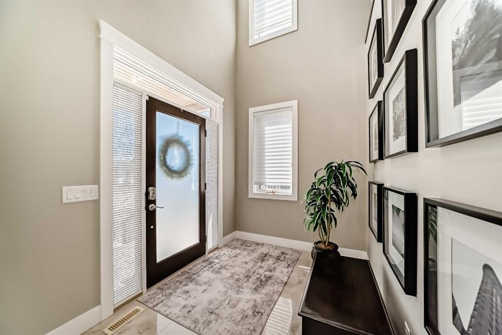 120 Kinniburgh Circle, Chestermere, AB - Indoor Photo Showing Other Room