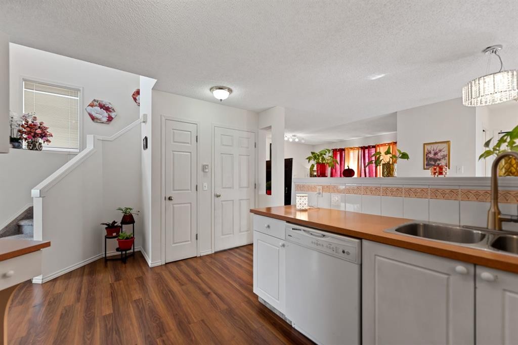 221 Tarington Close Ne, Calgary, AB