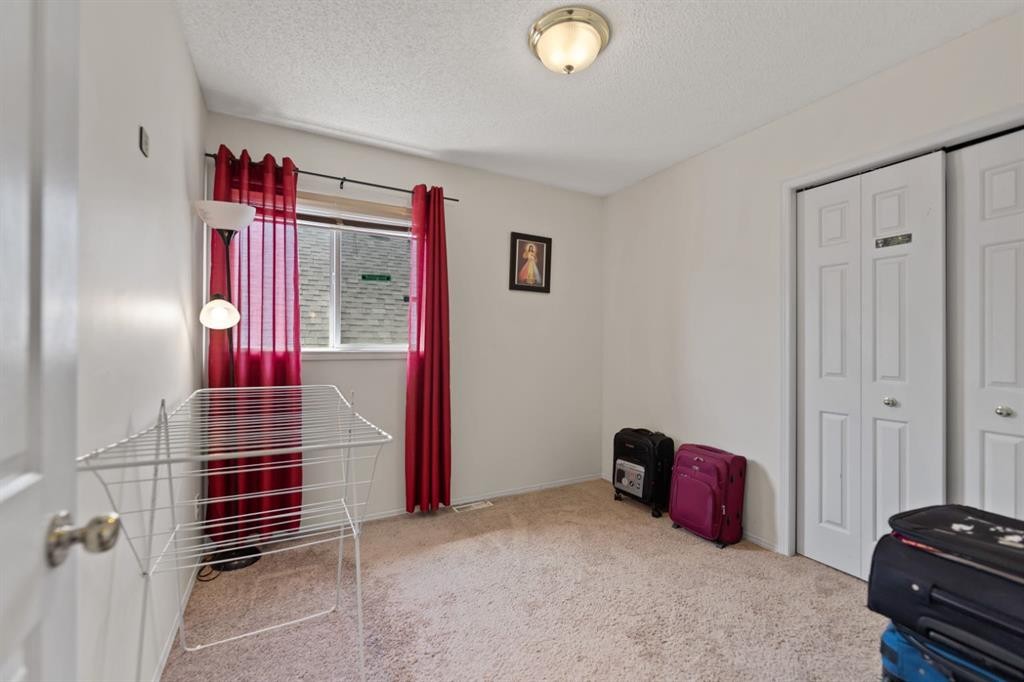 221 Tarington Close Ne, Calgary, AB