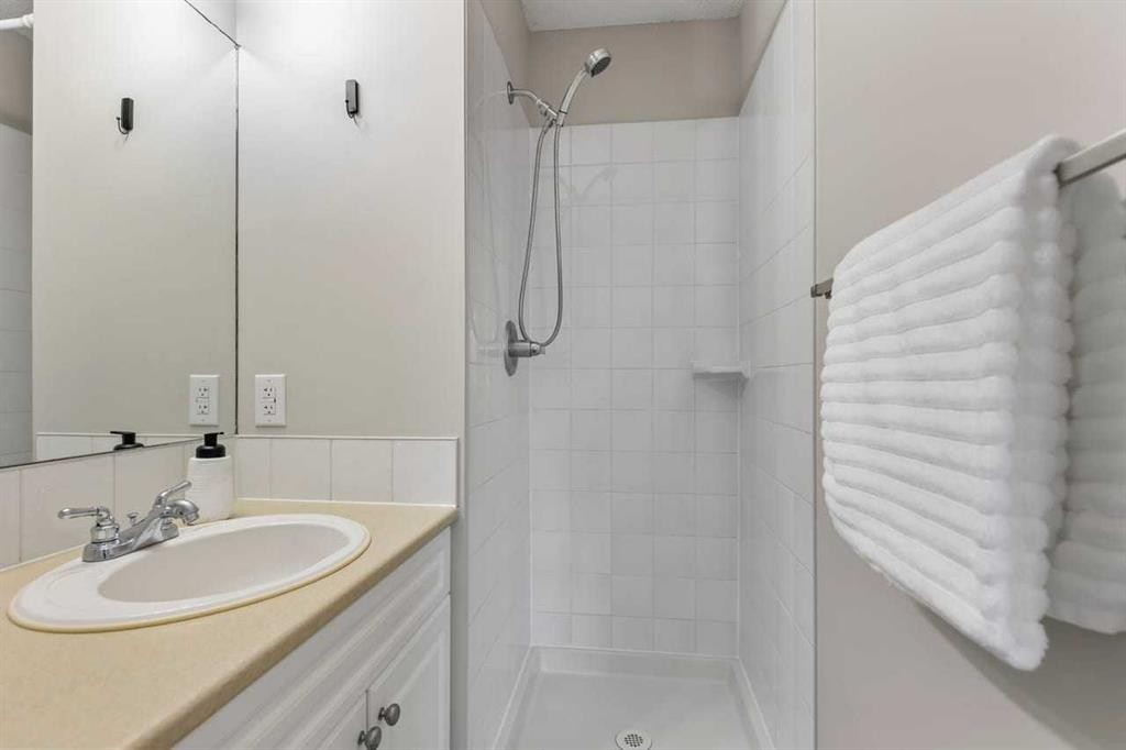 9 Citadel Point Nw, Calgary, AB