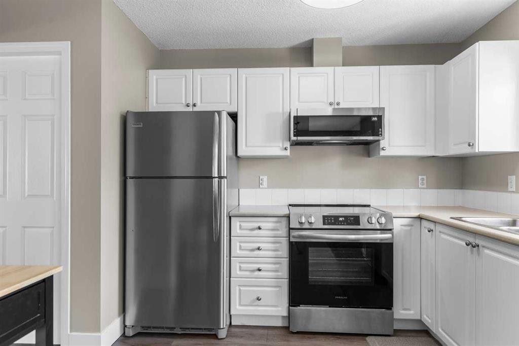 9 Citadel Point Nw, Calgary, AB