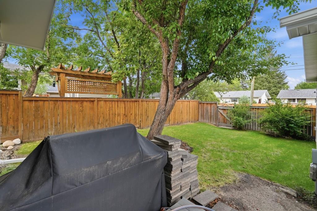2924 Lathom Crescent Sw, Calgary, AB - Outdoor With Deck Patio Veranda