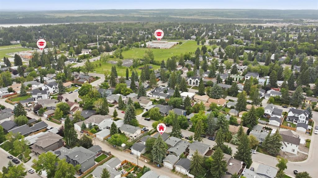 2924 Lathom Crescent Sw, Calgary, AB - Outdoor With View