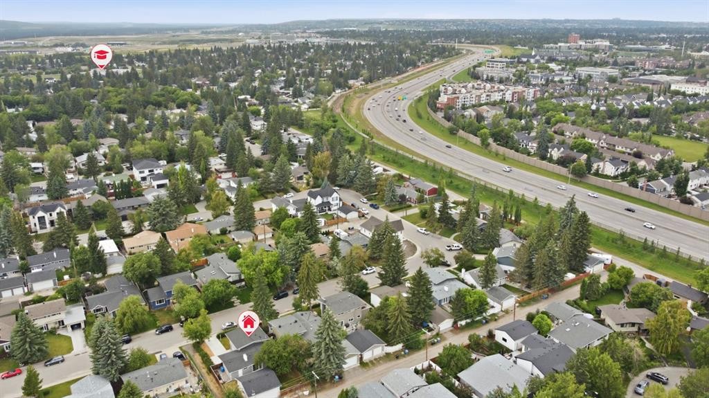 2924 Lathom Crescent Sw, Calgary, AB - Outdoor With View
