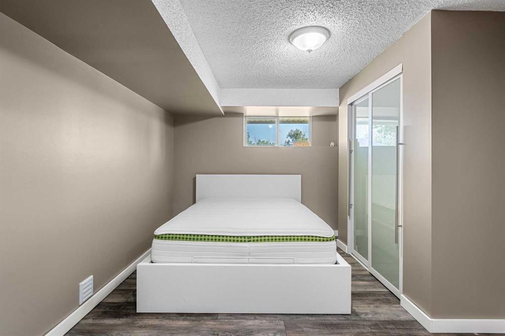 6824 Temple Drive Ne, Calgary, AB - Indoor