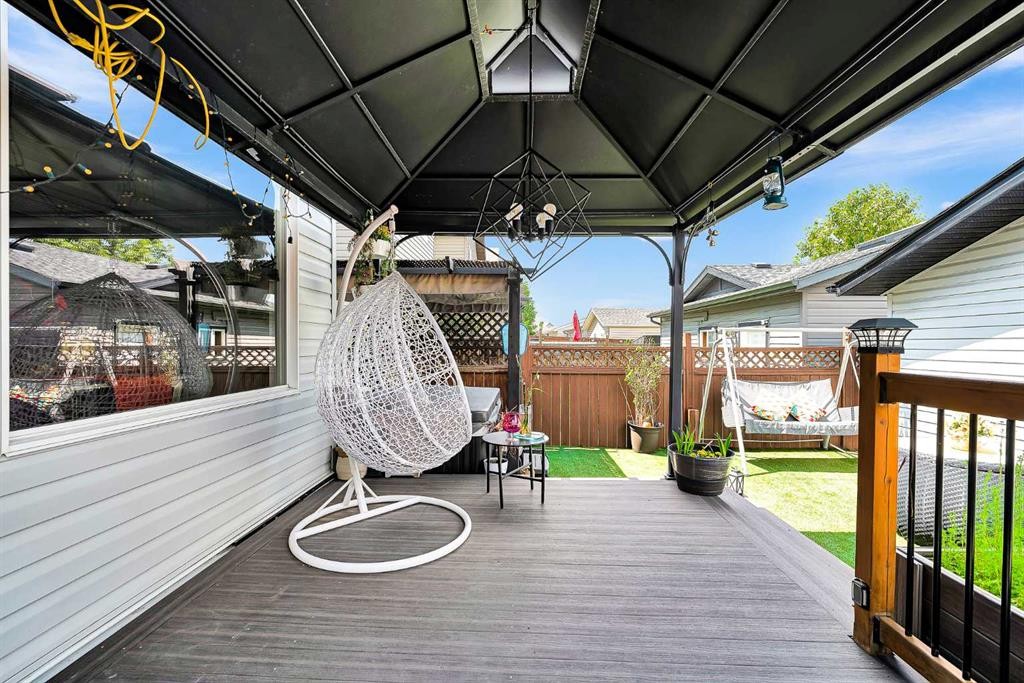 88 Walden Gardens Se, Calgary, AB