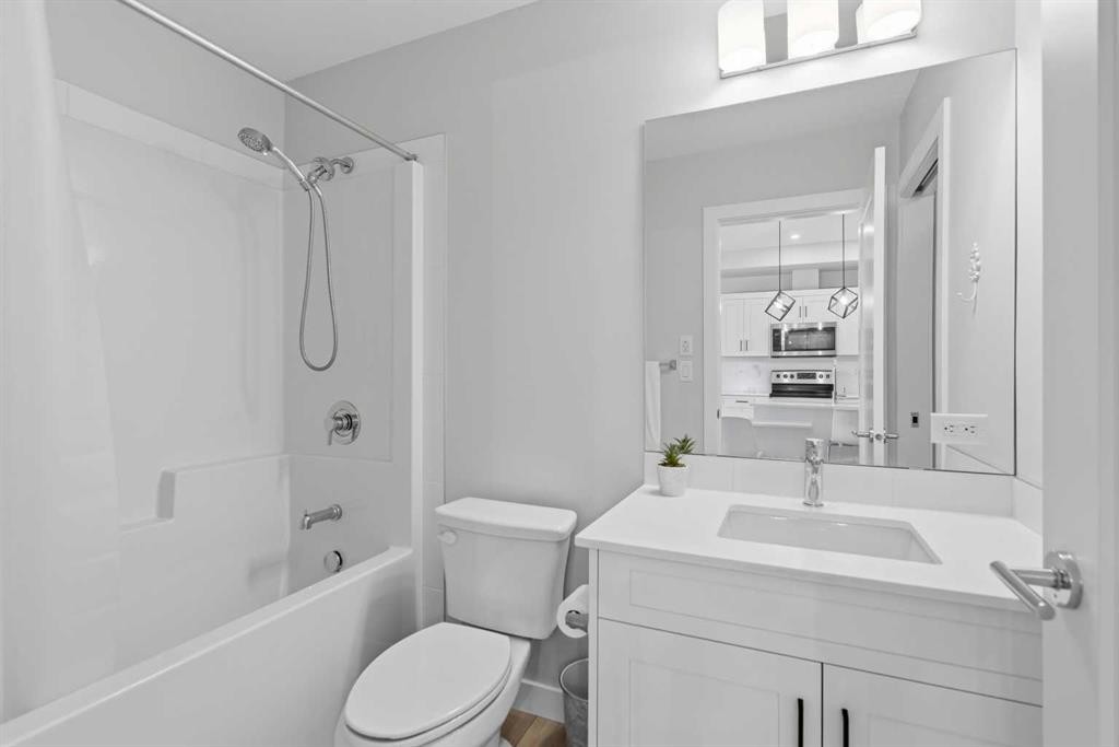 220-400 Auburn Meadows Common Se, Calgary, AB - Indoor Photo Showing Bathroom