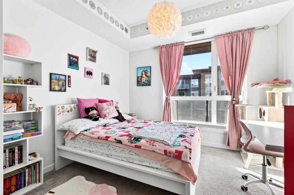 501-122 Mahogany Centre Se, Calgary, AB - Indoor Photo Showing Bedroom