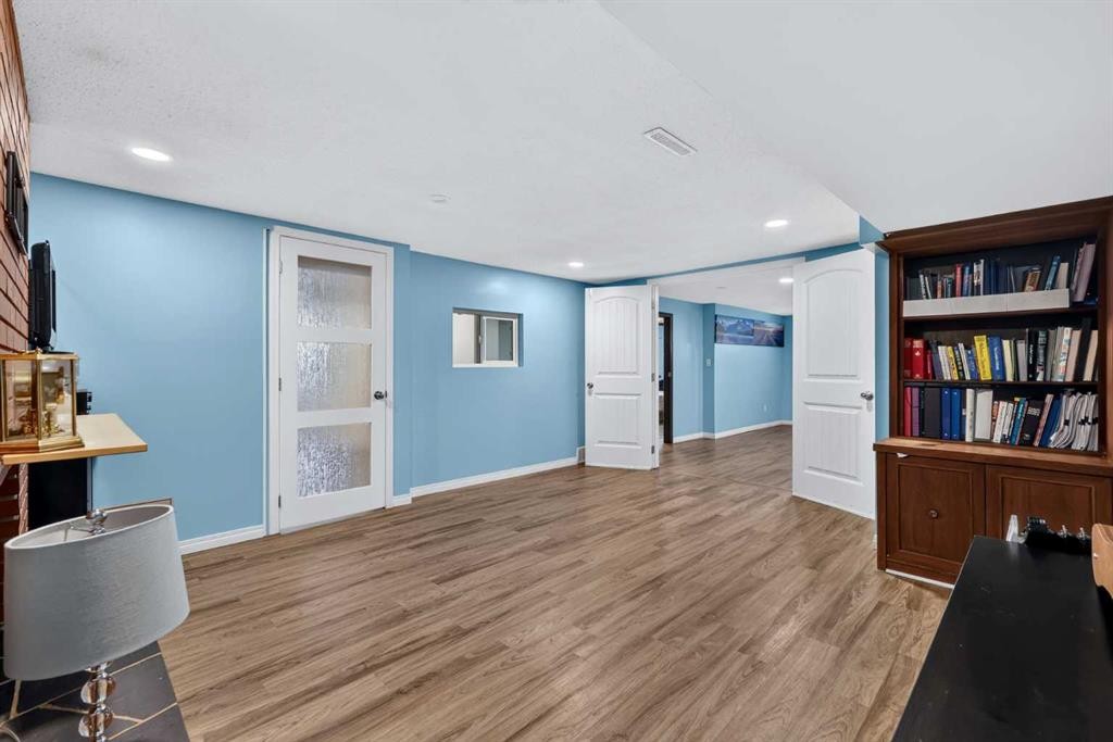 2018 Cottonwood Crescent Se, Calgary, AB - Indoor