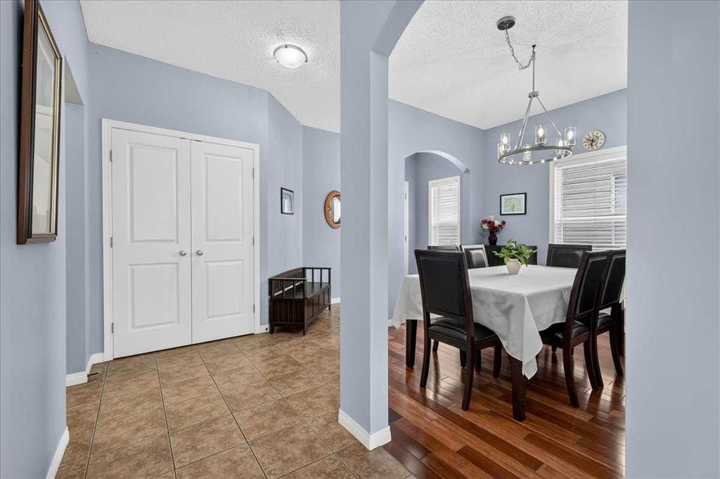 18 Copperstone Drive Se, Calgary, AB - Indoor Photo Showing Dining Room