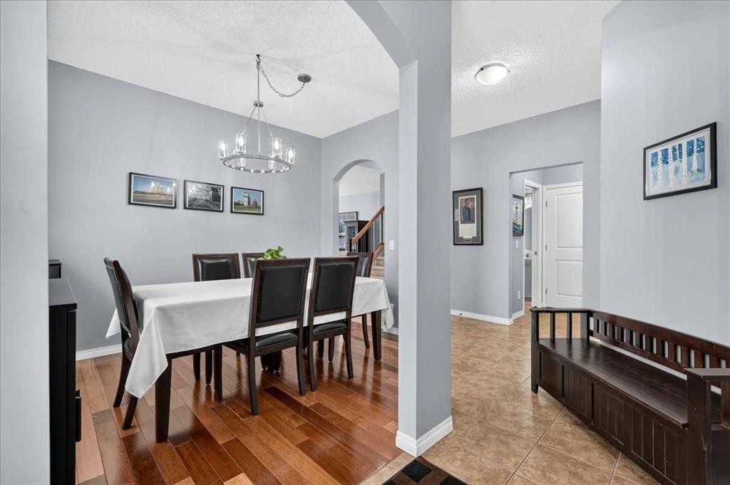 18 Copperstone Drive Se, Calgary, AB - Indoor Photo Showing Dining Room