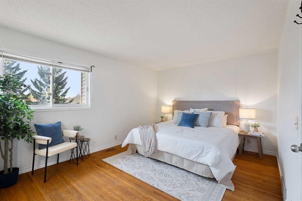 1132 Millcrest Rise Sw, Calgary, AB - Indoor Photo Showing Bedroom