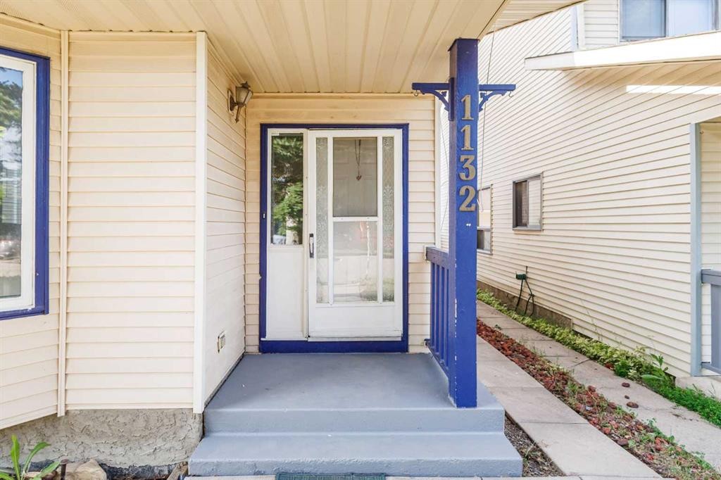 1132 Millcrest Rise Sw, Calgary, AB - Outdoor With Exterior