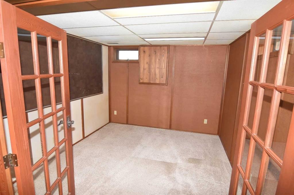 36 Cheyenne Crescent Nw, Calgary, AB - Indoor Photo Showing Other Room