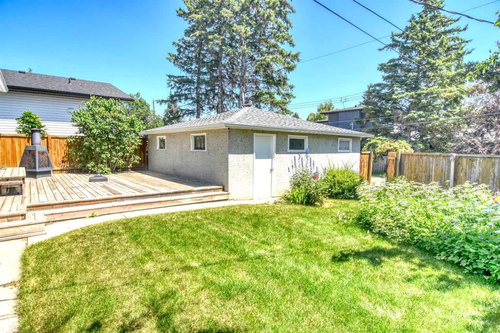 36 Cheyenne Crescent Nw, Calgary, AB - Outdoor