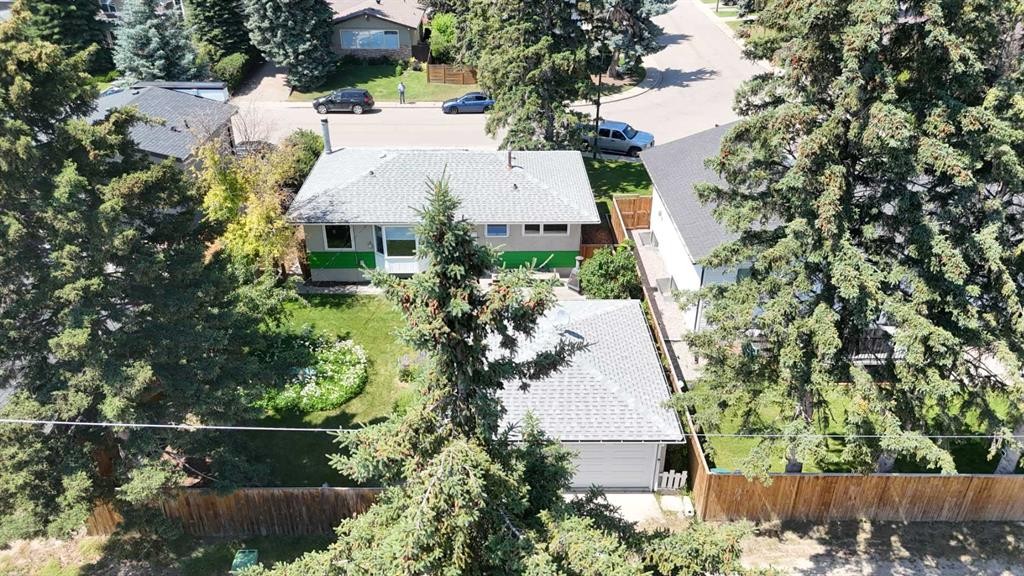 36 Cheyenne Crescent Nw, Calgary, AB - Outdoor