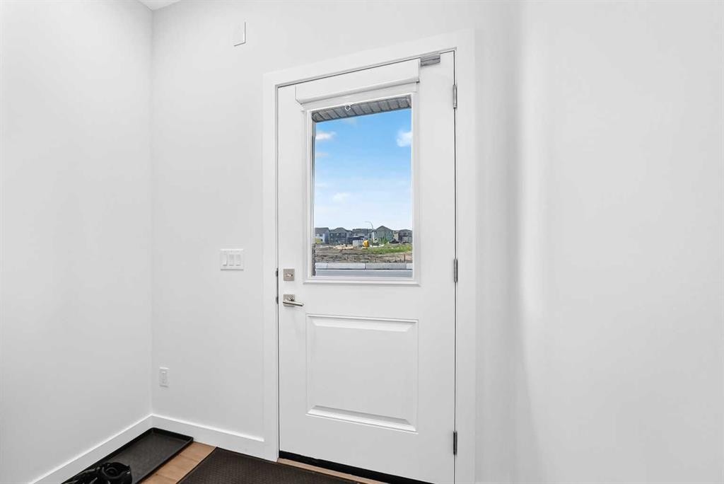 308-135 Belmont Passage Sw, Calgary, AB - Indoor Photo Showing Other Room