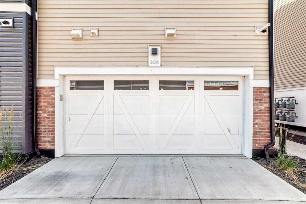 308-135 Belmont Passage Sw, Calgary, AB - Outdoor With Exterior