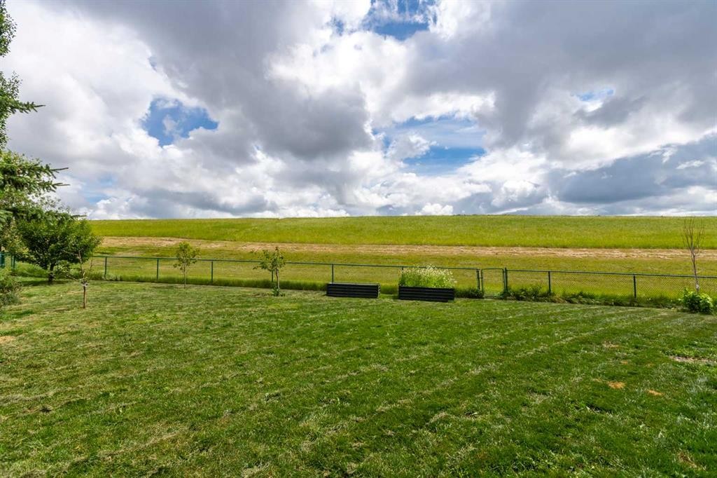 81 Royal Crest Terrace Nw, Calgary, AB - Outdoor With View
