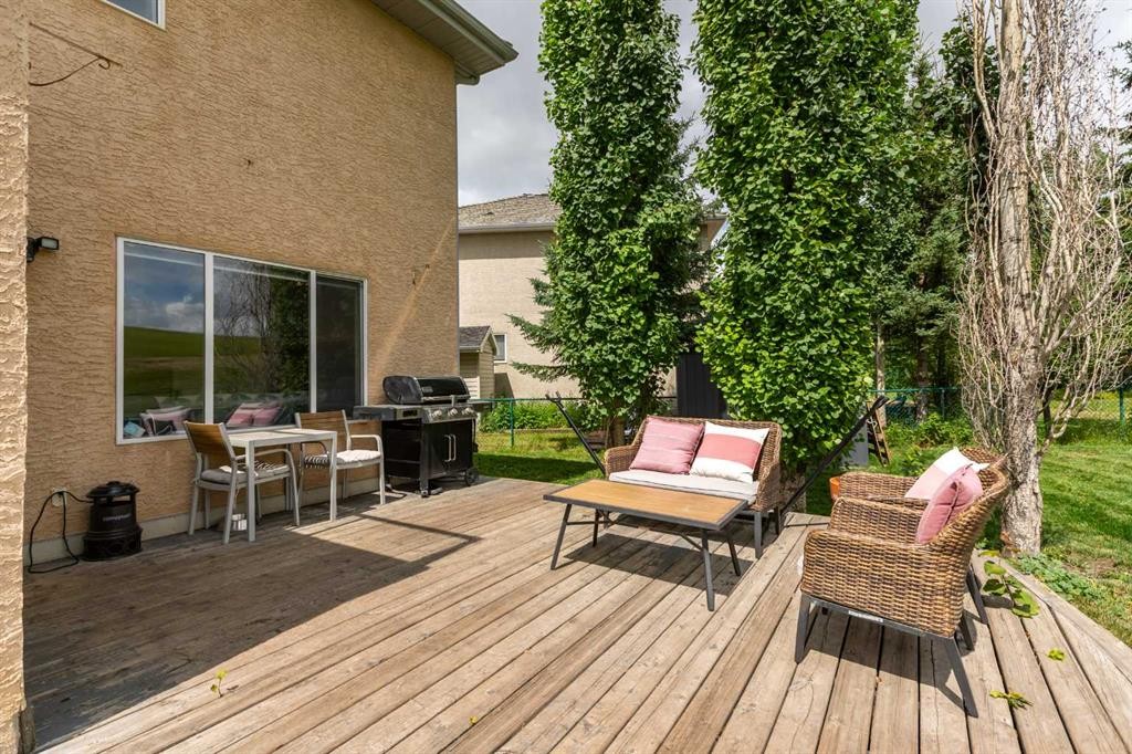 81 Royal Crest Terrace Nw, Calgary, AB - Outdoor With Deck Patio Veranda With Exterior