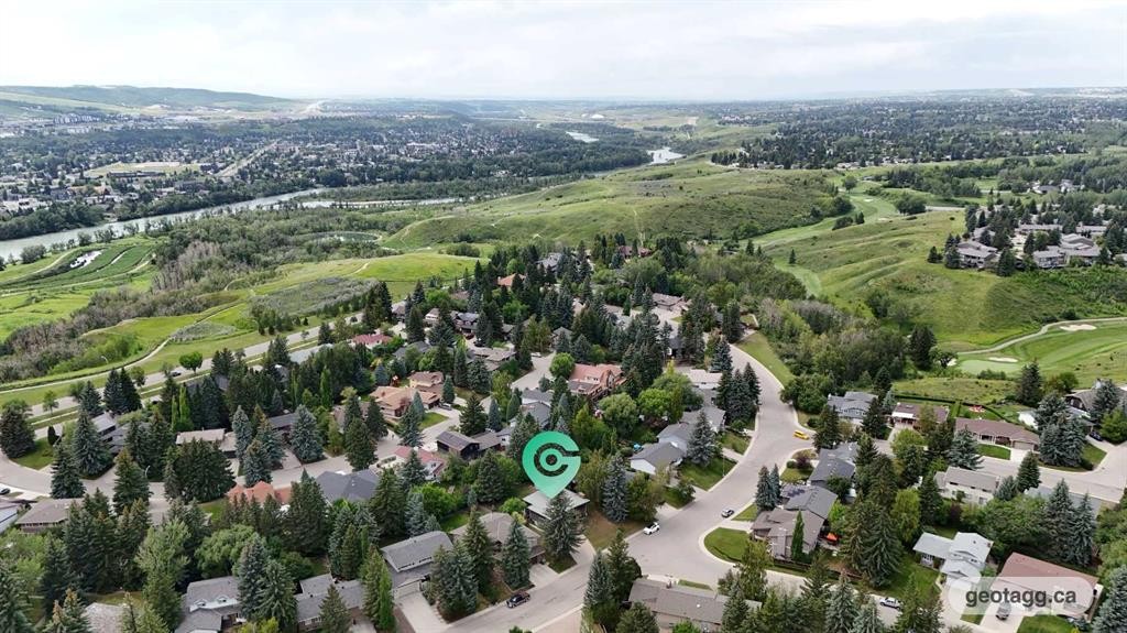 4143 Varsity Road Nw, Calgary, AB - Outdoor With View