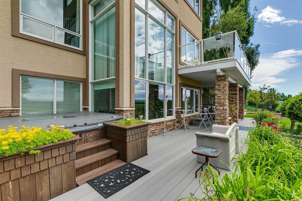 85 Mt Douglas Circle Se, Calgary, AB - Outdoor With Balcony With Exterior