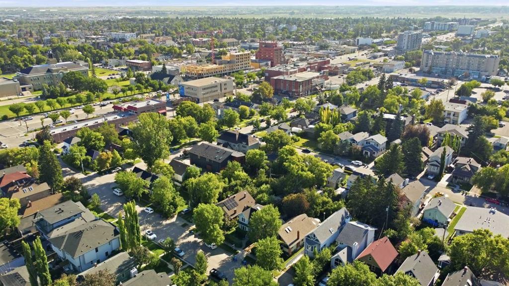 1422 2 Street Nw, Calgary, AB - Outdoor With View