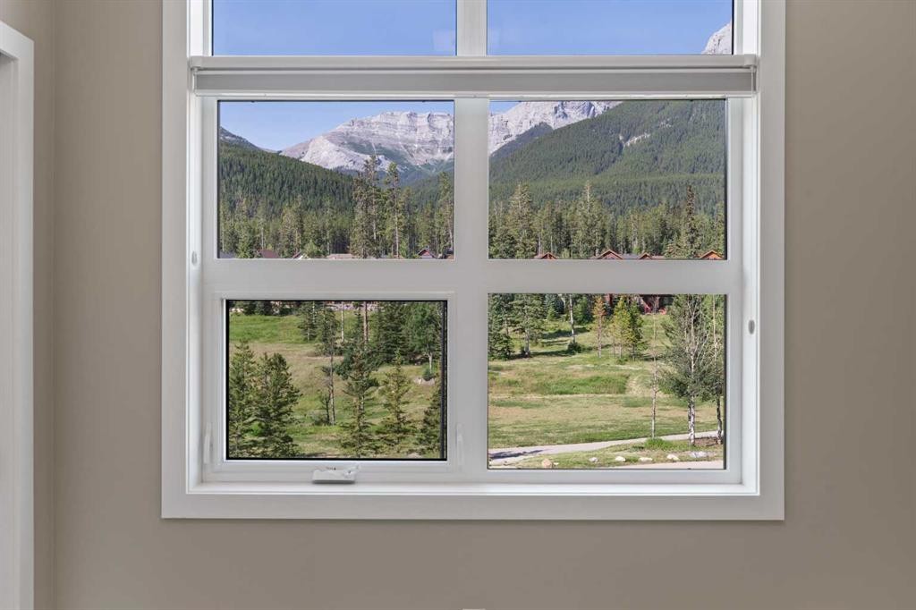 407 Riva Place, Canmore, AB - Indoor Photo Showing Other Room