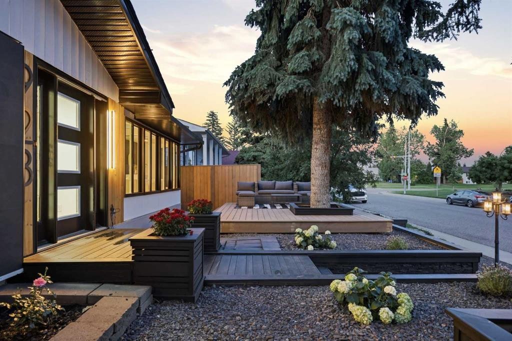 928 120 Avenue Se, Calgary, AB - Outdoor With Deck Patio Veranda