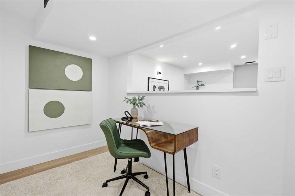 928 120 Avenue Se, Calgary, AB - Indoor