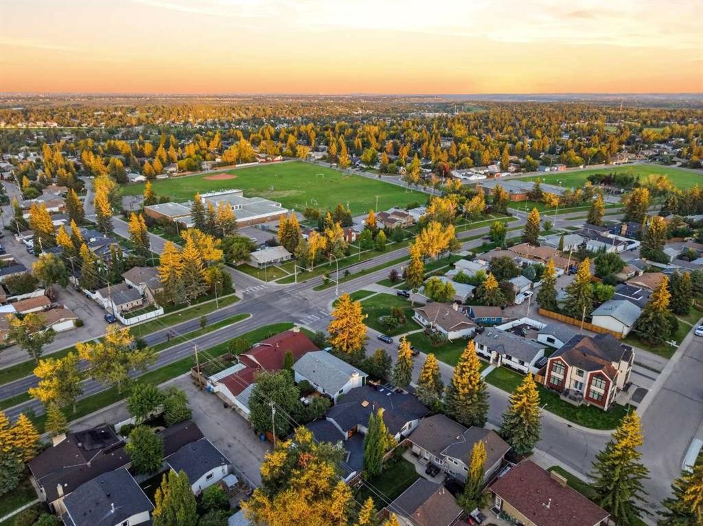 928 120 Avenue Se, Calgary, AB - Outdoor With View