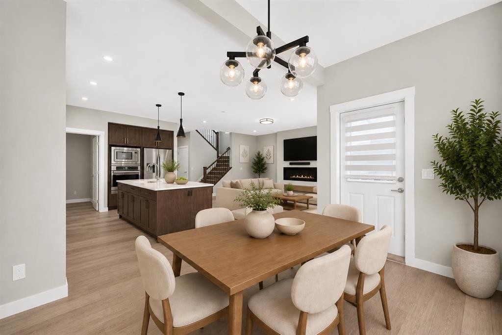 137 Creekside Way Sw, Calgary, AB - Indoor Photo Showing Dining Room