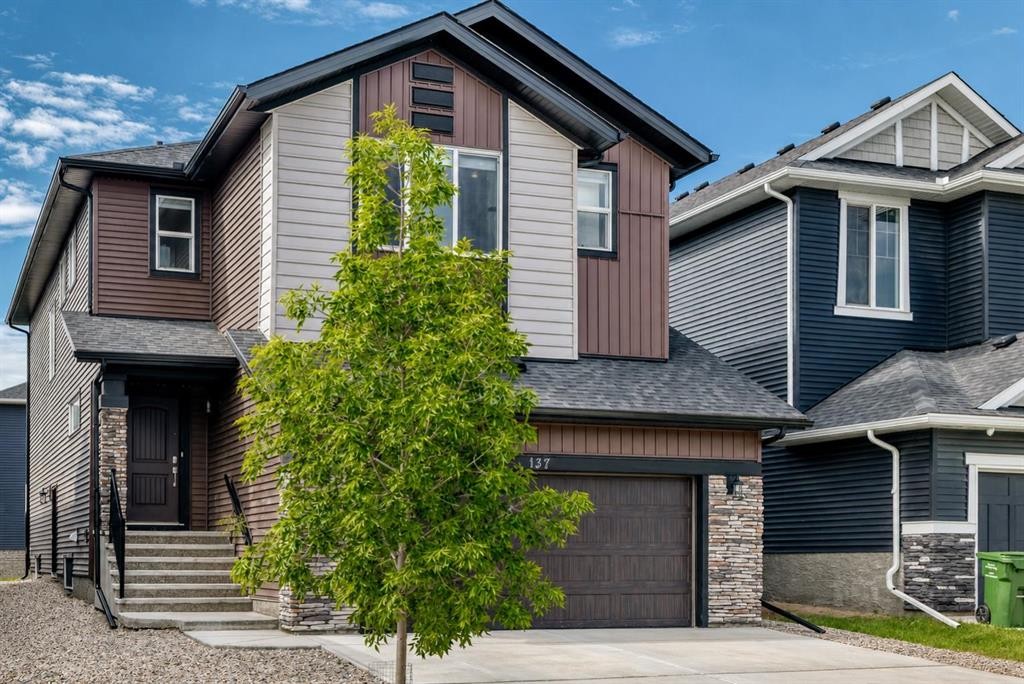 137 Creekside Way Sw, Calgary, AB - Outdoor With Facade