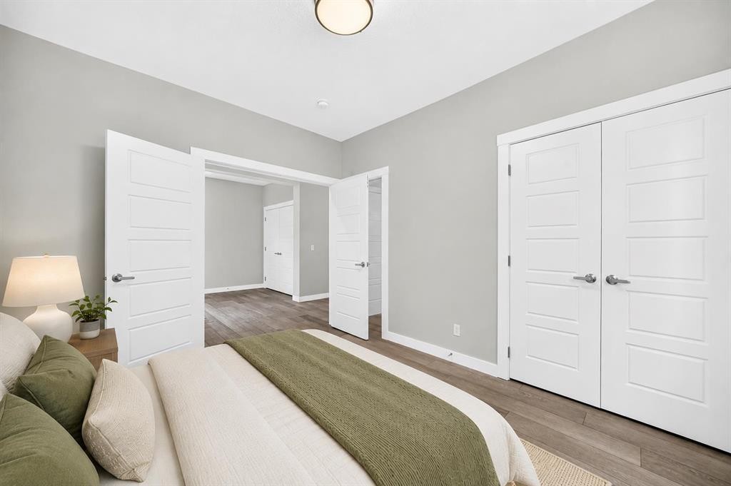 137 Creekside Way Sw, Calgary, AB - Indoor Photo Showing Bedroom
