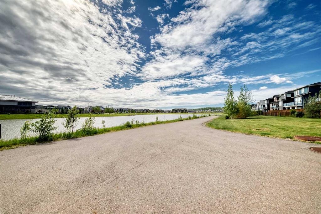 137 Creekside Way Sw, Calgary, AB - Outdoor With View