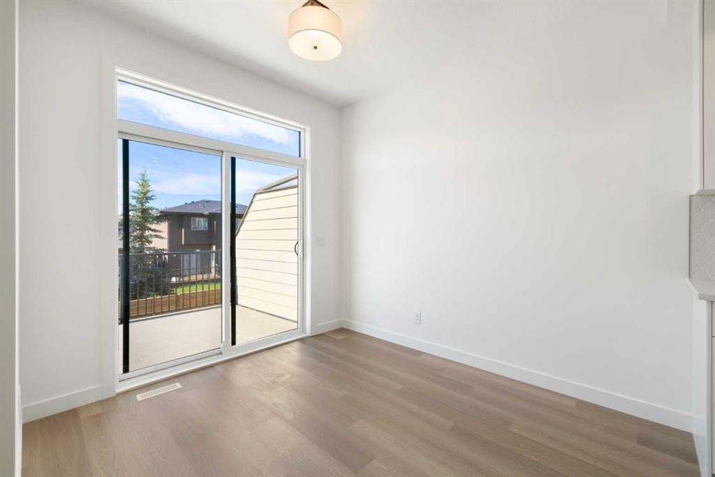 118-2230 81St Street Sw, Calgary, AB - Indoor Photo Showing Other Room