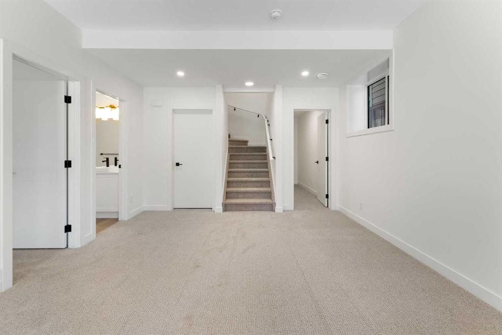 118-2230 81St Street Sw, Calgary, AB - Indoor Photo Showing Other Room