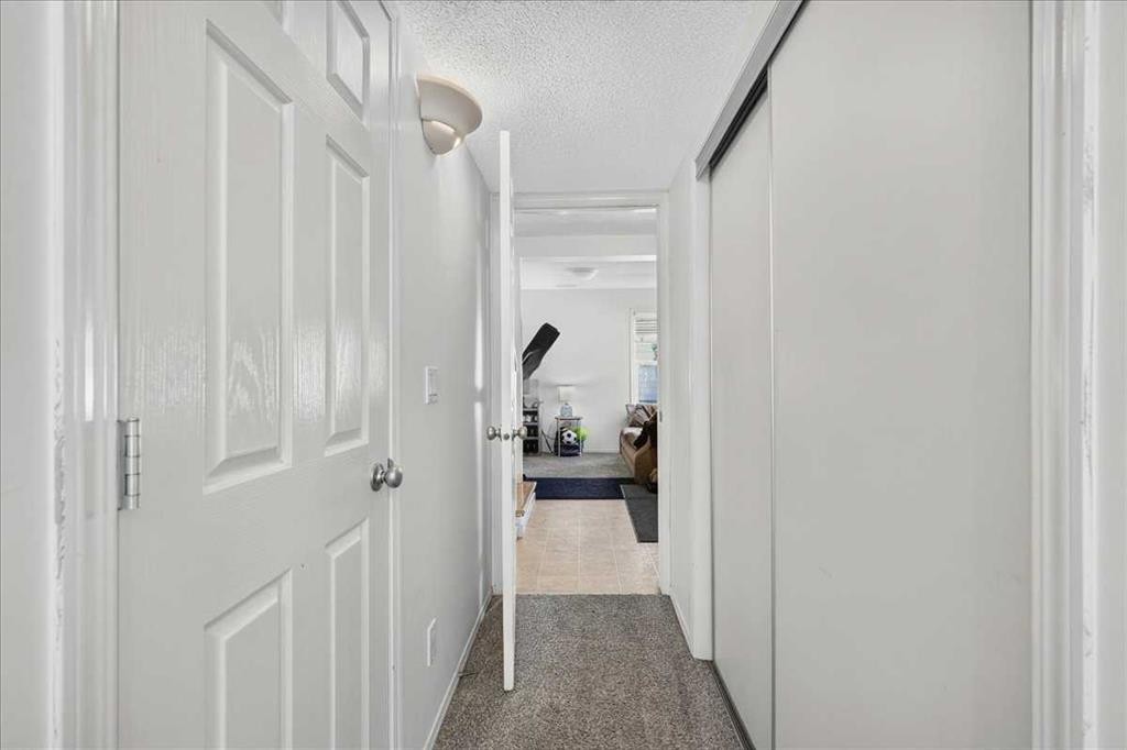 137 Bridlewood Lane Sw, Calgary, AB - Indoor Photo Showing Other Room