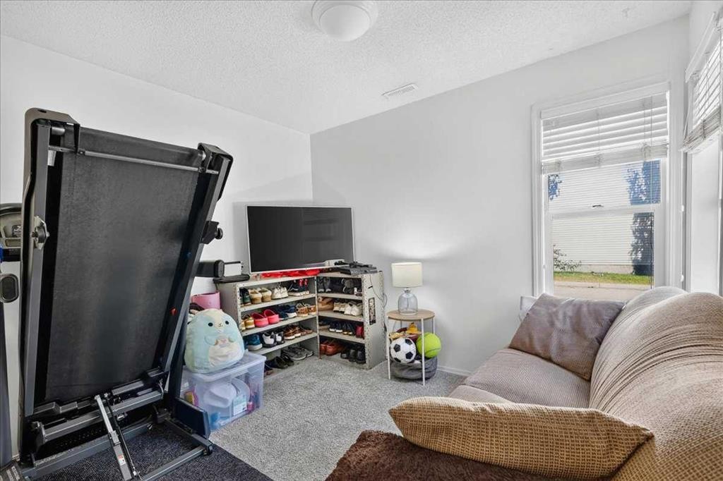 137 Bridlewood Lane Sw, Calgary, AB - Indoor
