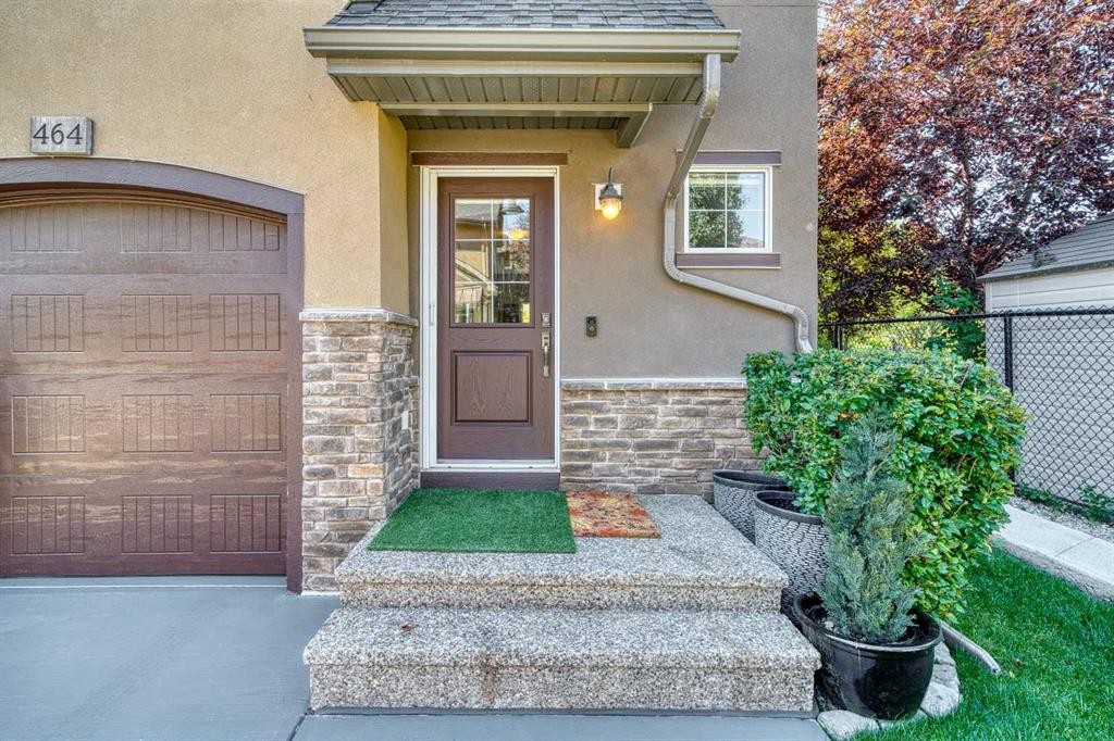 464 Quarry Villas Se, Calgary, AB - Outdoor