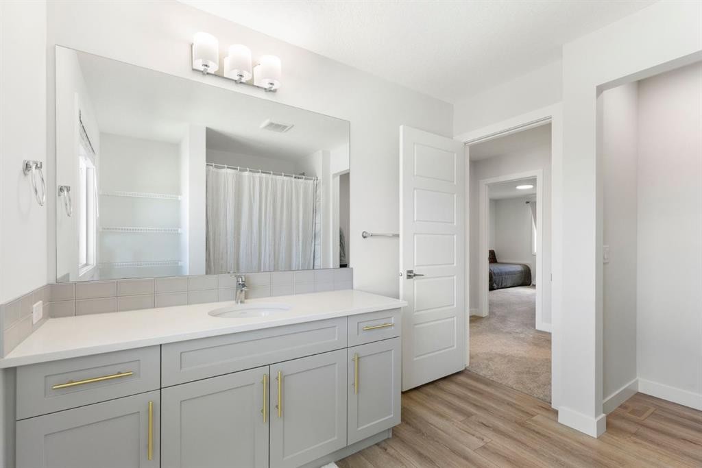 183 Brander Avenue, Langdon, AB - Indoor Photo Showing Bathroom