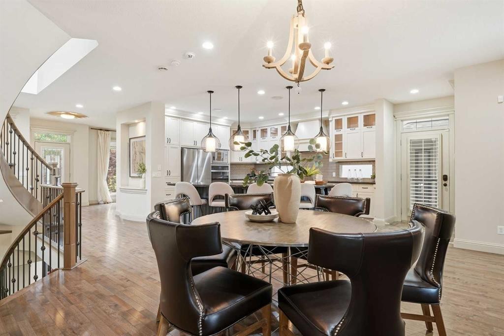 4221 17 Street Sw, Calgary, AB - Indoor