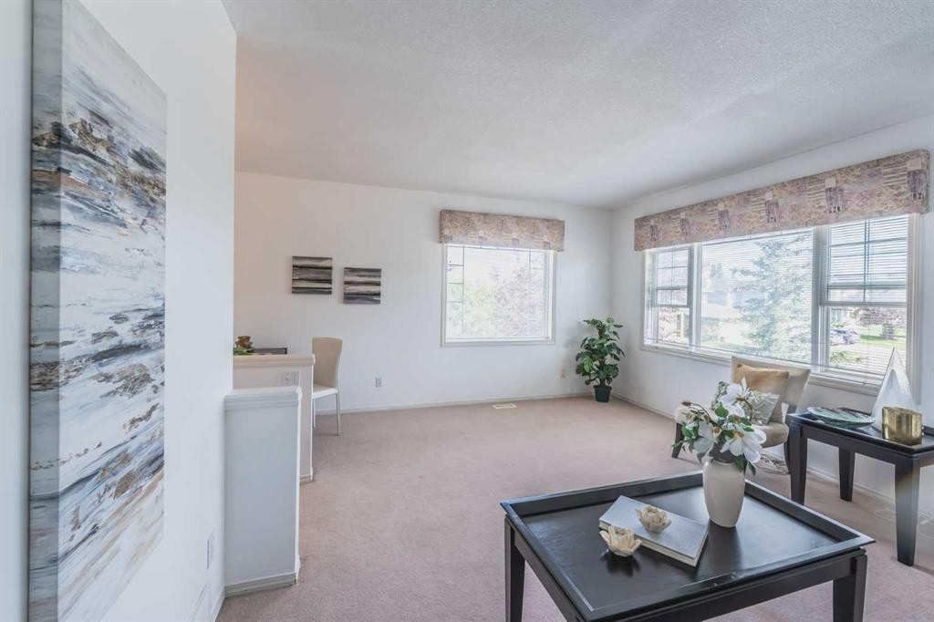 203 Coville Close Ne, Calgary, AB - Indoor