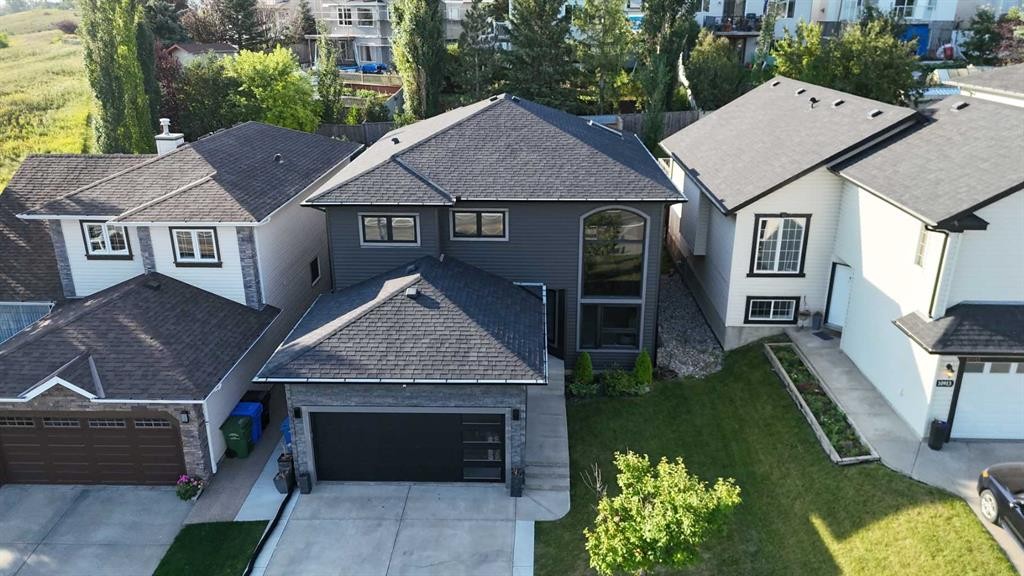 10909 Hidden Valley Drive Nw, Calgary, AB - Outdoor